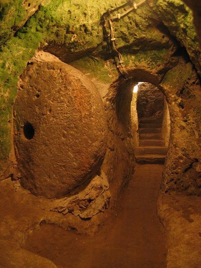 Подземный город Деринкую