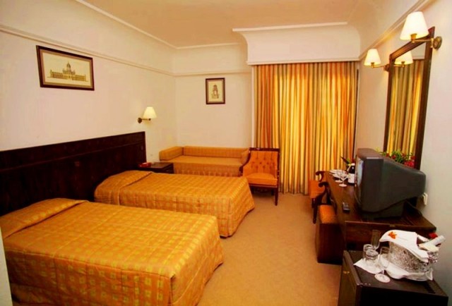 Отель Cesars Resort Side 5* 