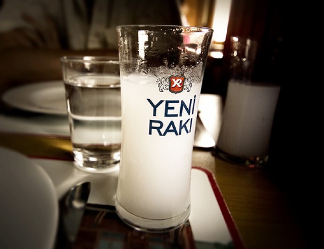 Алкогольный напиток ракы (Raki)